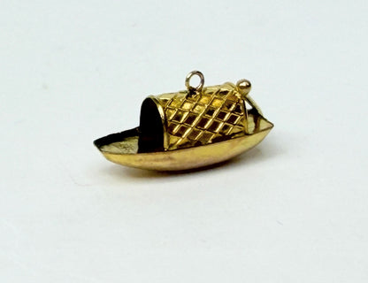 Vintage 1950s 14K Yellow Gold Sampan Boat Charm Pendant JR1144
