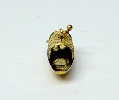 Vintage 1950s 14K Yellow Gold Sampan Boat Charm Pendant JR1144