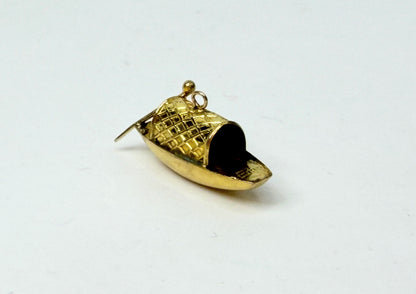 Vintage 1950s 14K Yellow Gold Sampan Boat Charm Pendant JR1144