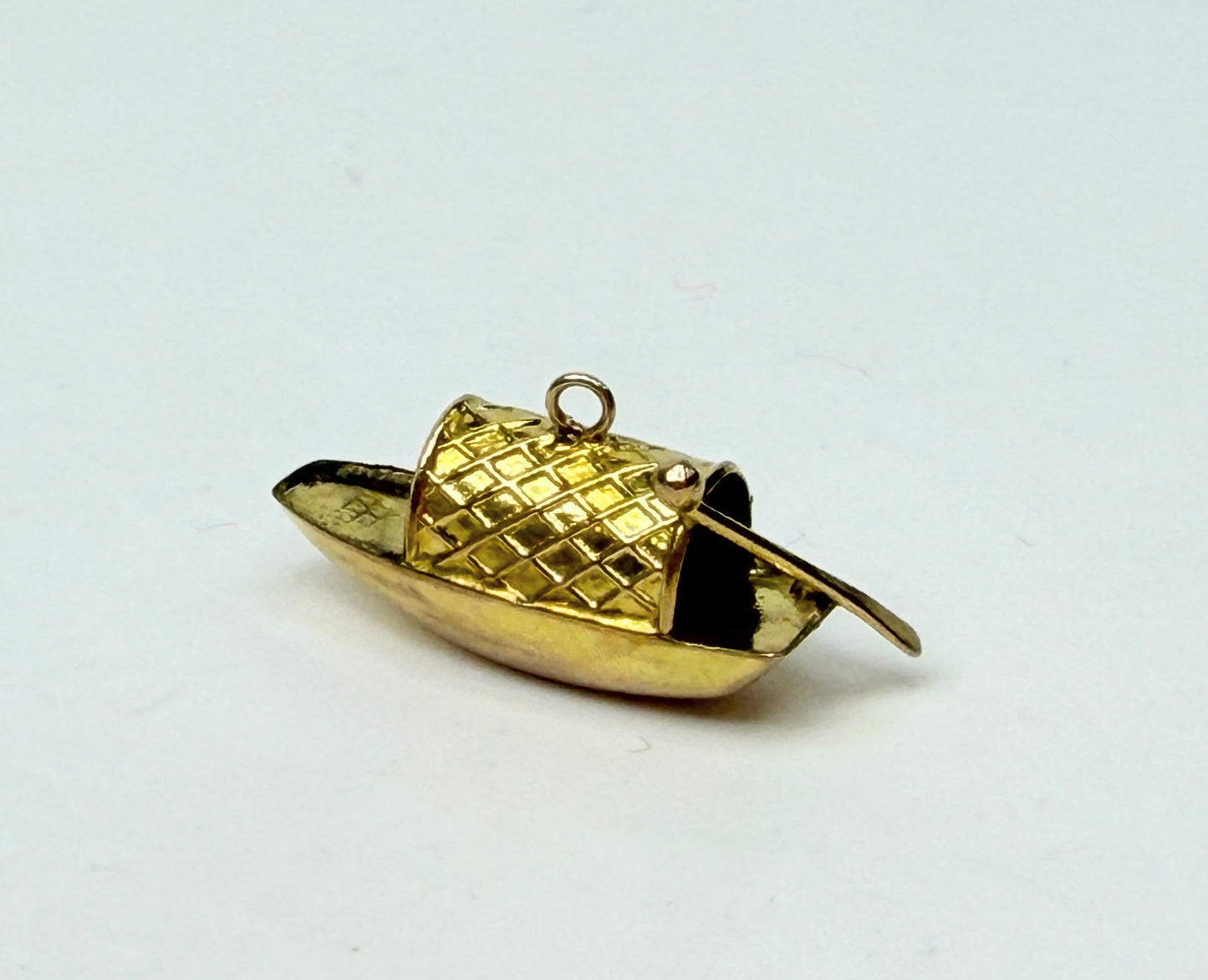 Vintage 1950s 14K Yellow Gold Sampan Boat Charm Pendant JR1144