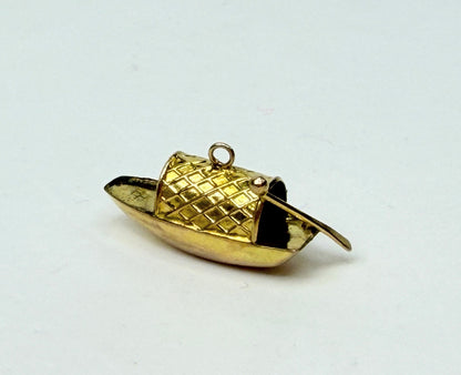 Vintage 1950s 14K Yellow Gold Sampan Boat Charm Pendant JR1144