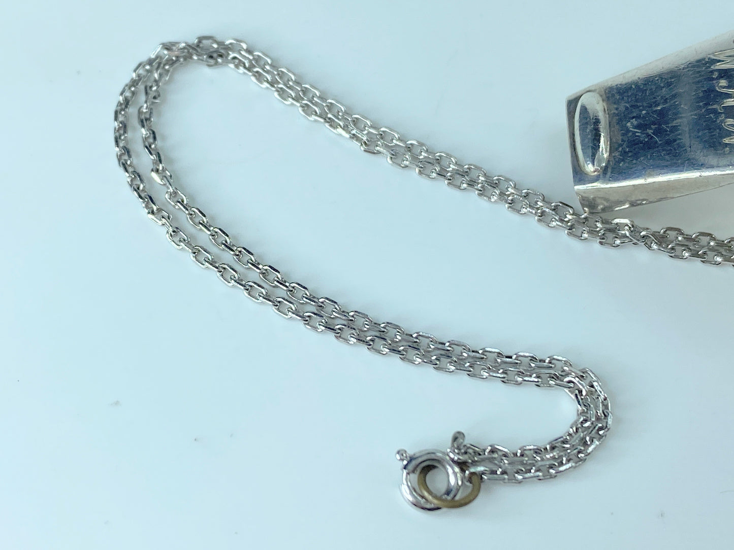 Tiffany & Co. sterling silver Whistle in cable sterling chain 19.1g JR9509