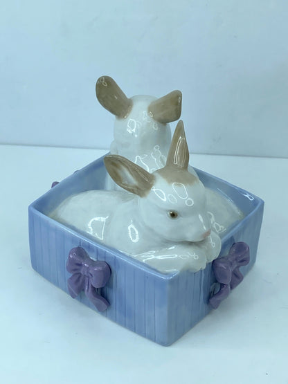 1988 Nao By LLadro Bunny Surprise Figurine A302