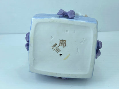 1988 Nao By LLadro Bunny Surprise Figurine A302