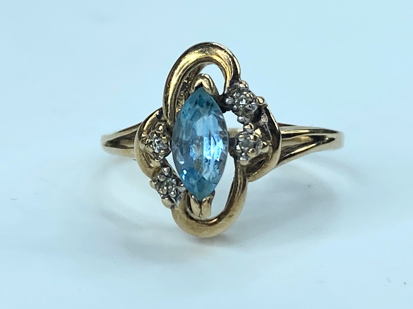 10K yellow gold Marquise Topaz Diamond ring s6.5 2.6g JR8904