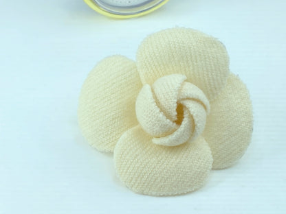 Authentic Chanel Cosage Camellia cloth white cremey ladies brooch 3 1/8" GS172