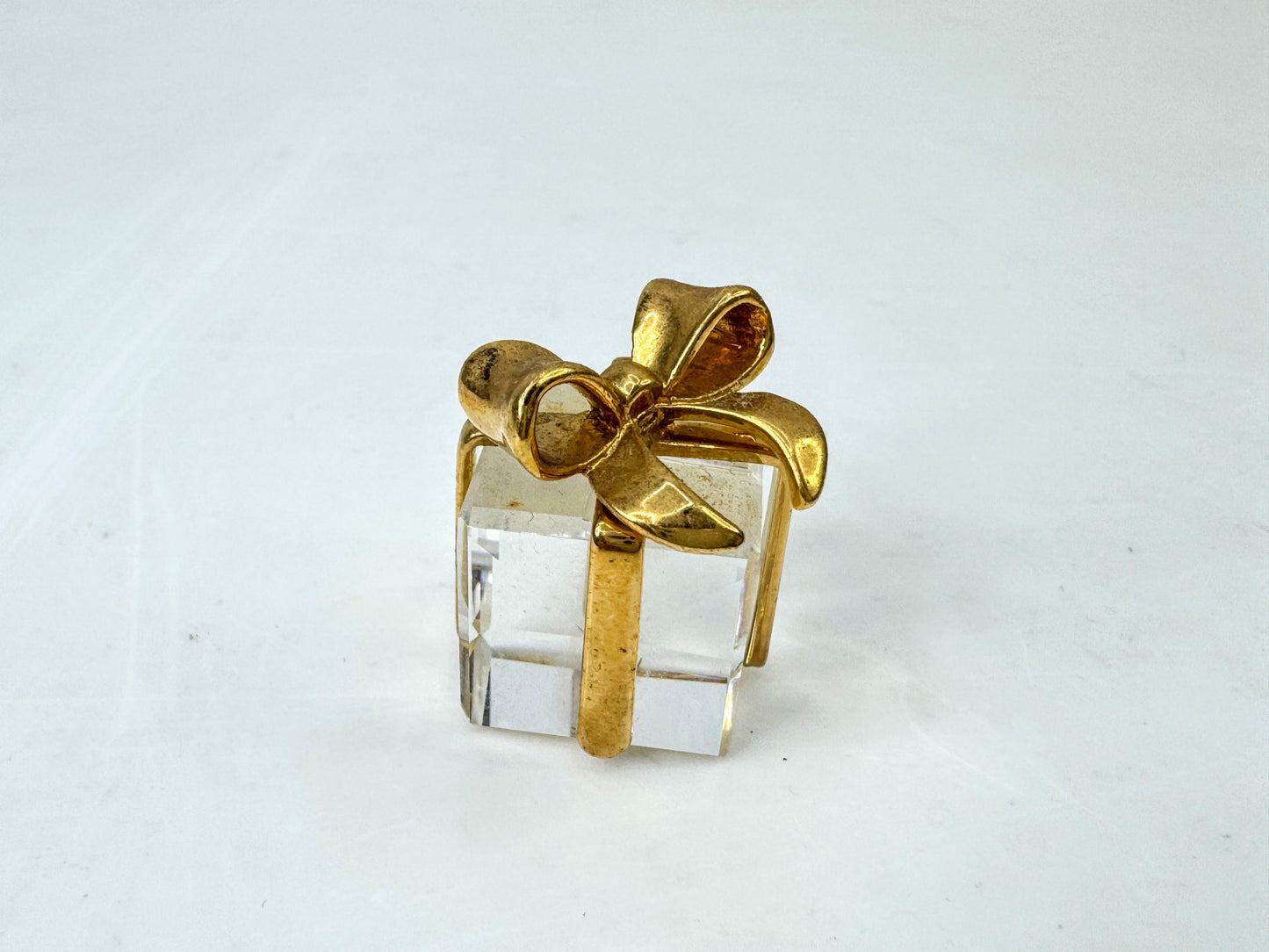 Vintage Swarovski Crystal Memories Present Gold Bow Gift Box Figurine S306