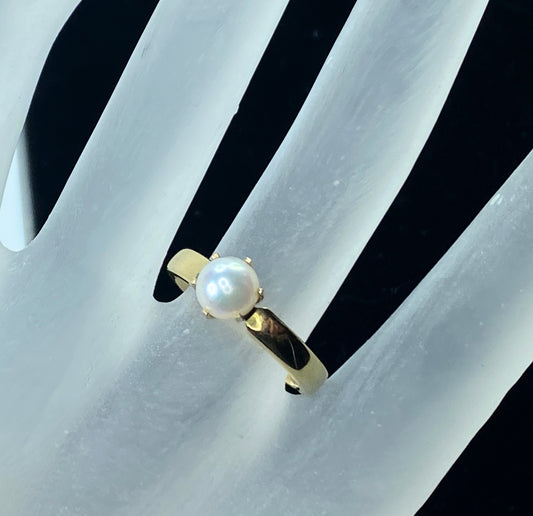 Classic 18K yellow gold 6.8mm Akoya Cultured Pearl ring s8 5.8g JR8910