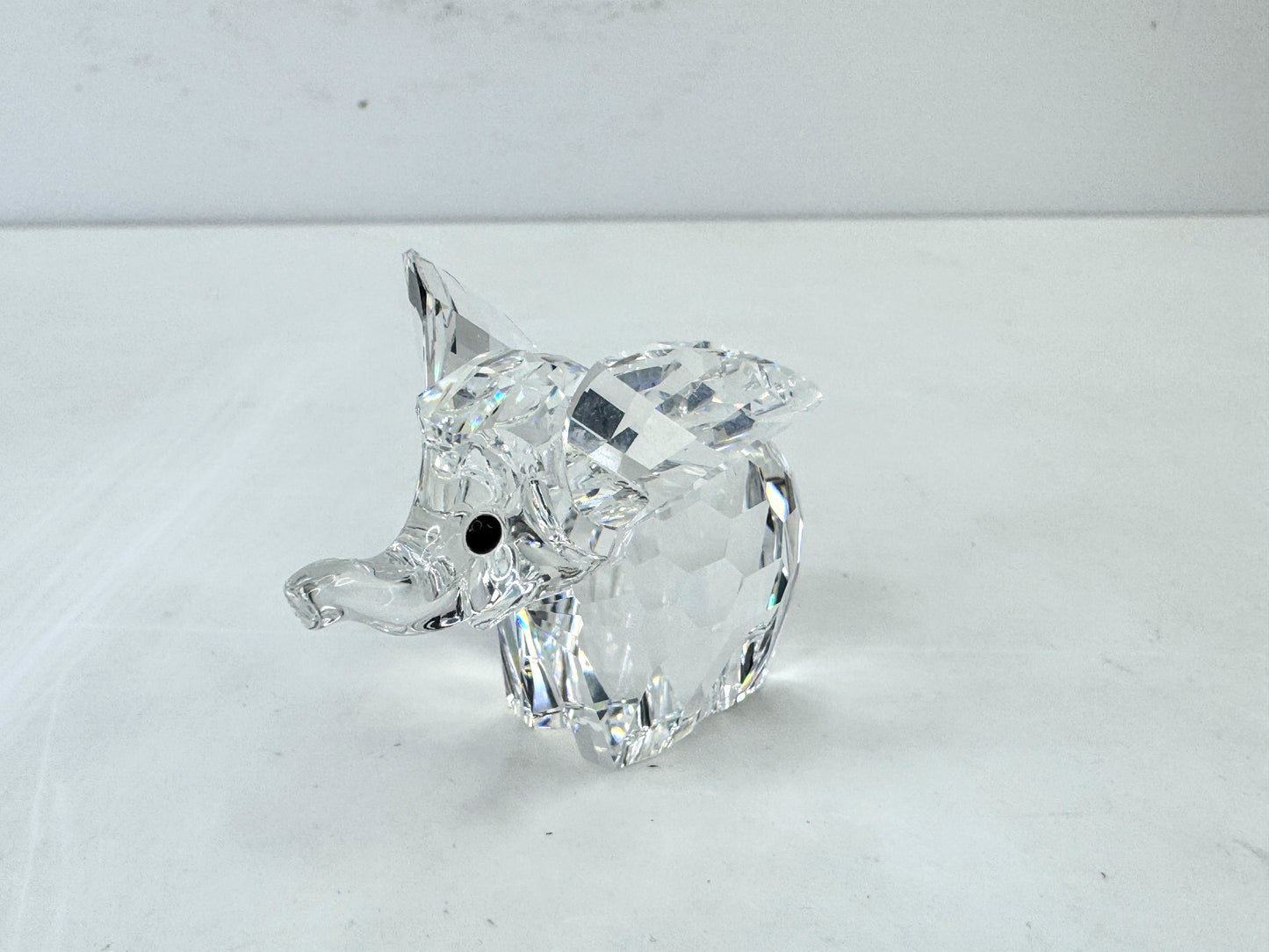 Vintage Swarovski Crystal Elephant Figurine original box mint S307