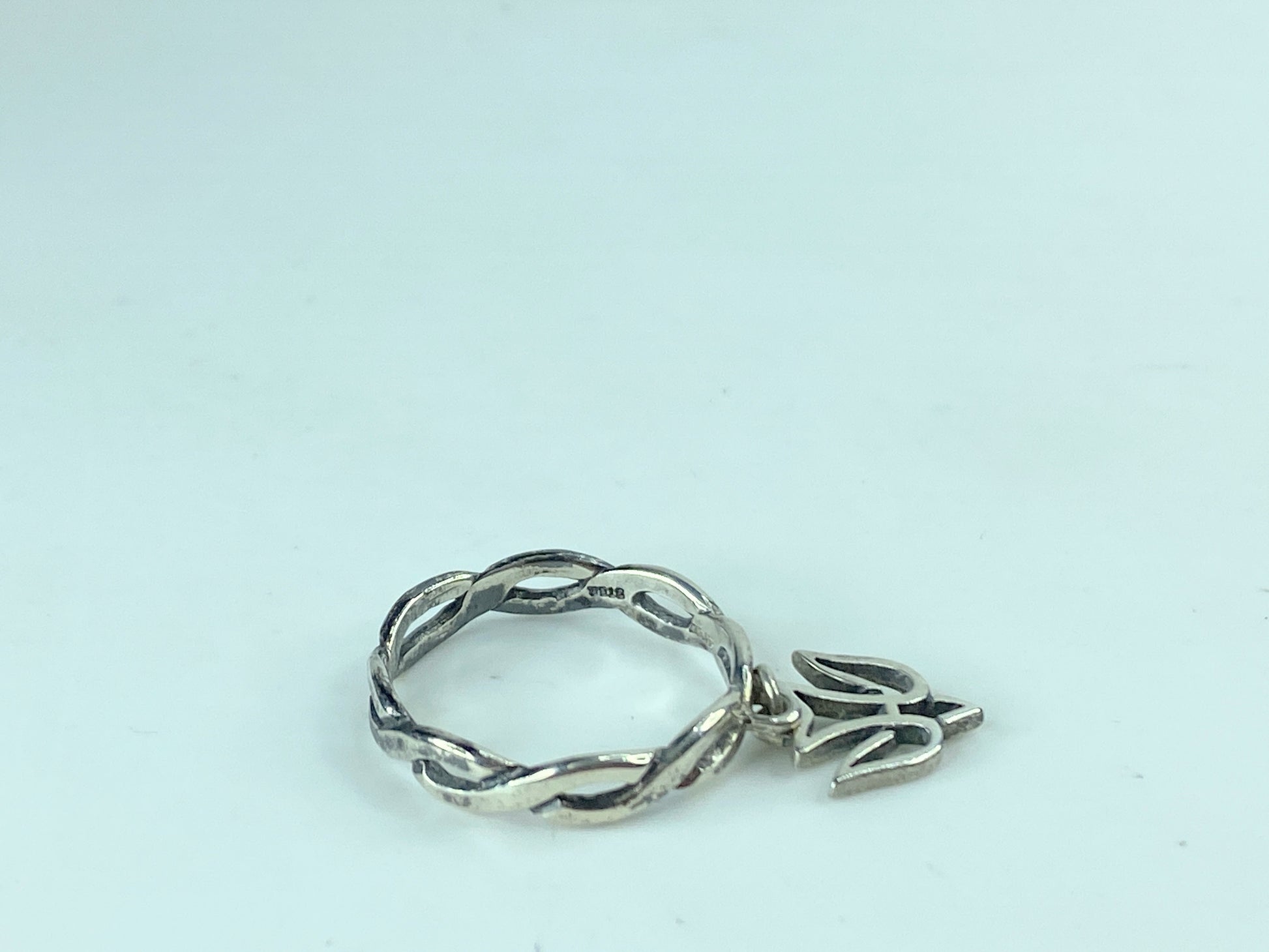 James Avery Retired Wavy twisted ring band tangle Dove charm s8 s.6g JR621