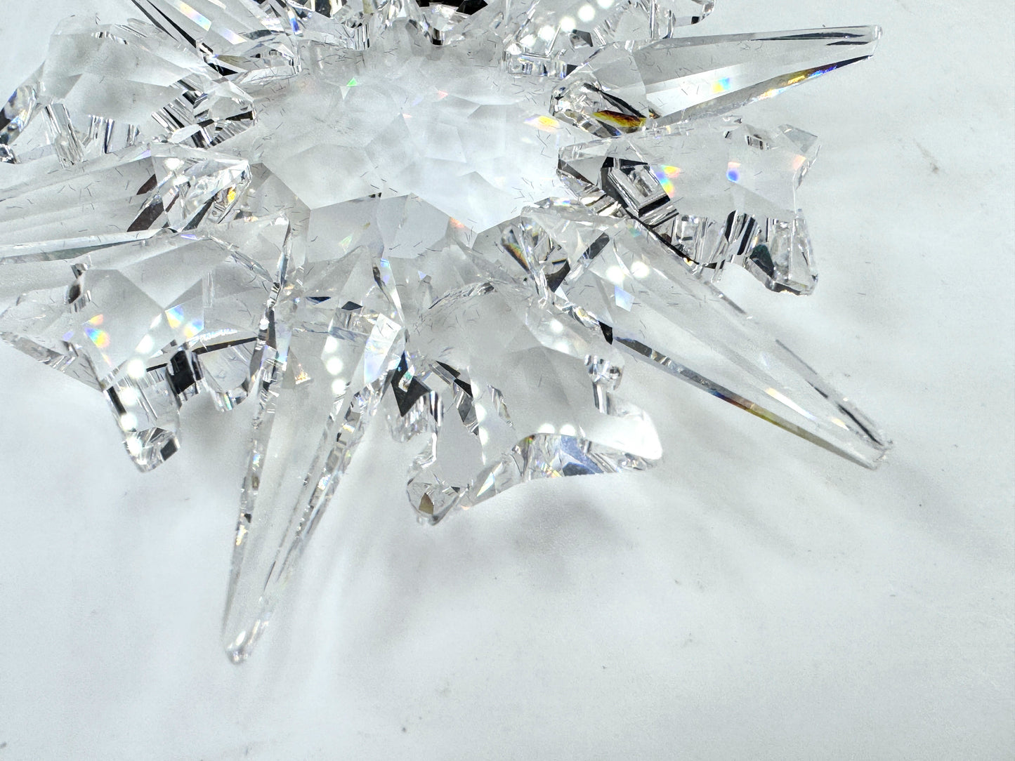 Vintage Swarovski 2002 annual edition crystal Christmas snowflake ornament S311