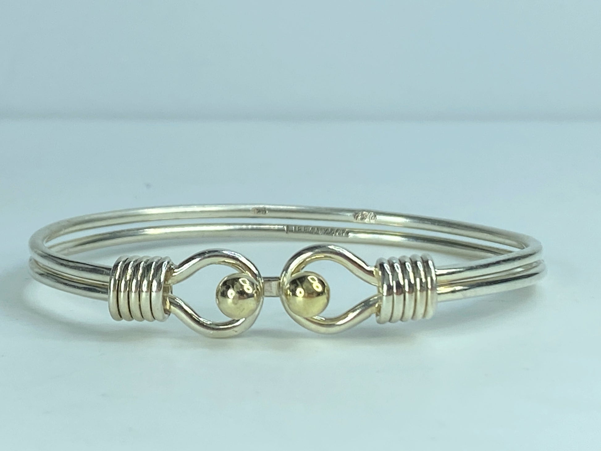 Tiffany & Co Sterling Silver 18k Gold Double Ball Hook Bangle bracelet 6.5 JR626