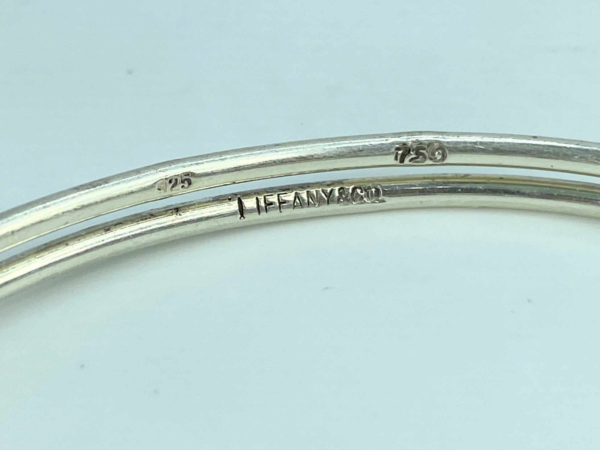 Tiffany & Co Sterling Silver 18k Gold Double Ball Hook Bangle bracelet 6.5 JR626