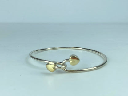 Tiffany 18k Gold and Sterling Silver Hearts Bangle Bracelet 6.5" 8.8g JR628