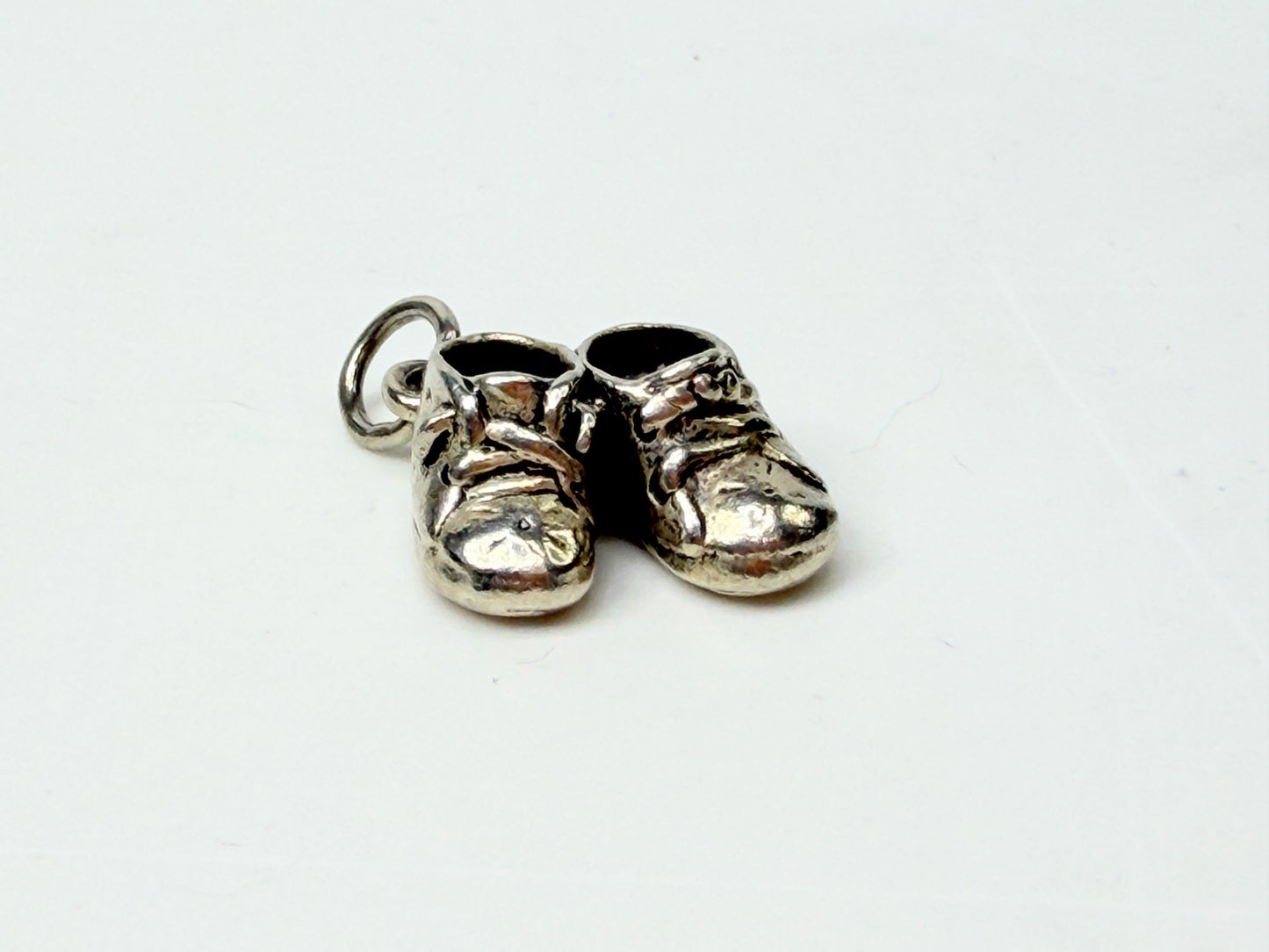 James Avery Sterling Silver Baby Shoes Charm 5.0g Vintage Hallmark JR1183