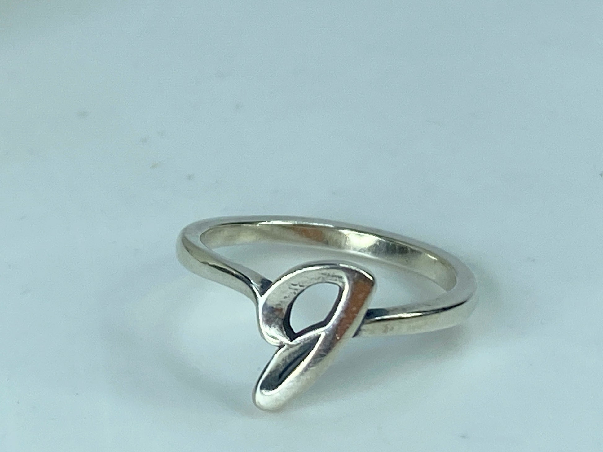 James Avery Sterling Silver Script Initial 'g' size 7.0 2.9g JR638