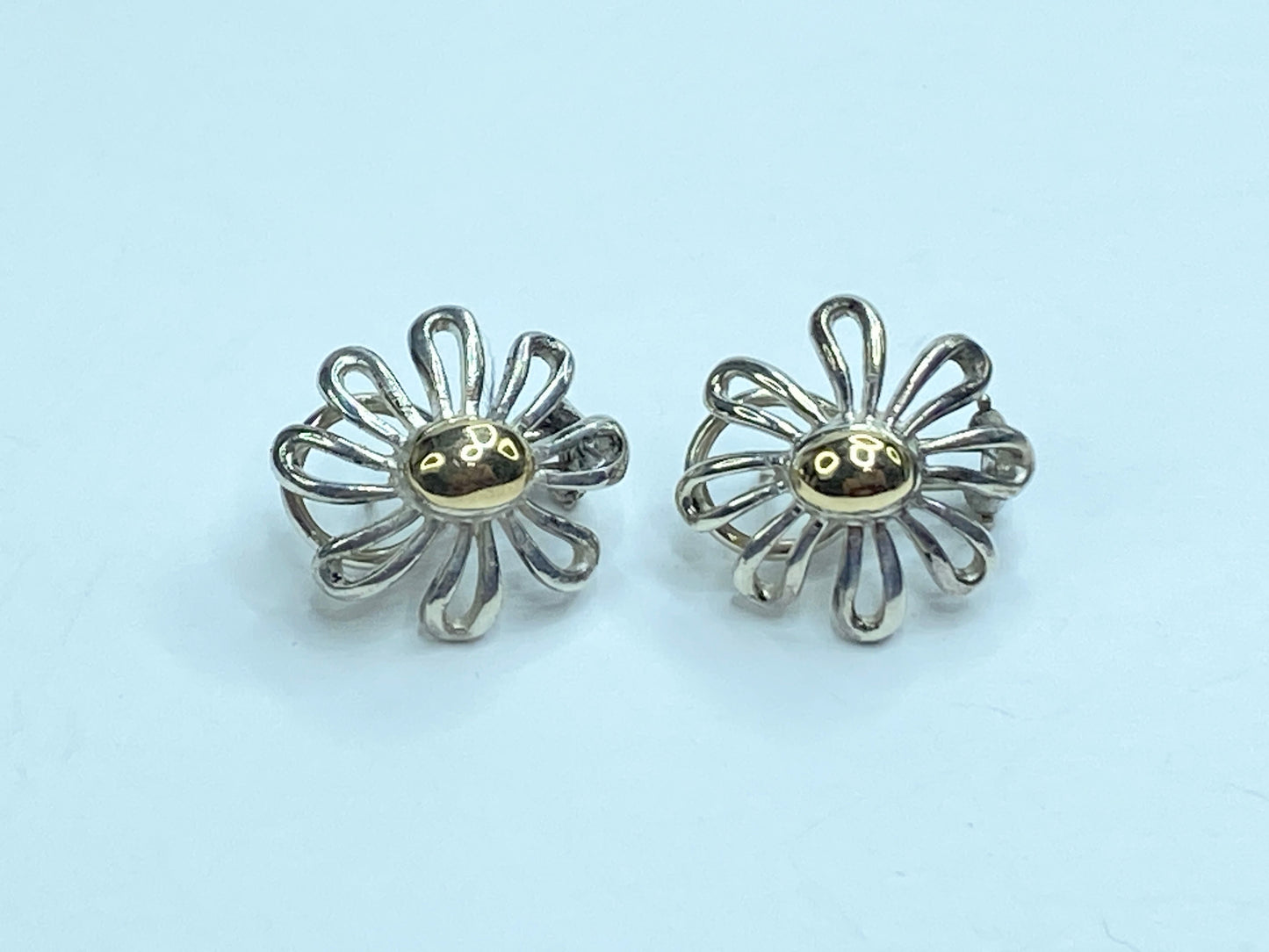 Tiffany Co Picasso Daisy 925 Silver 18Kt Gold Earrings Post & Omega JR1102