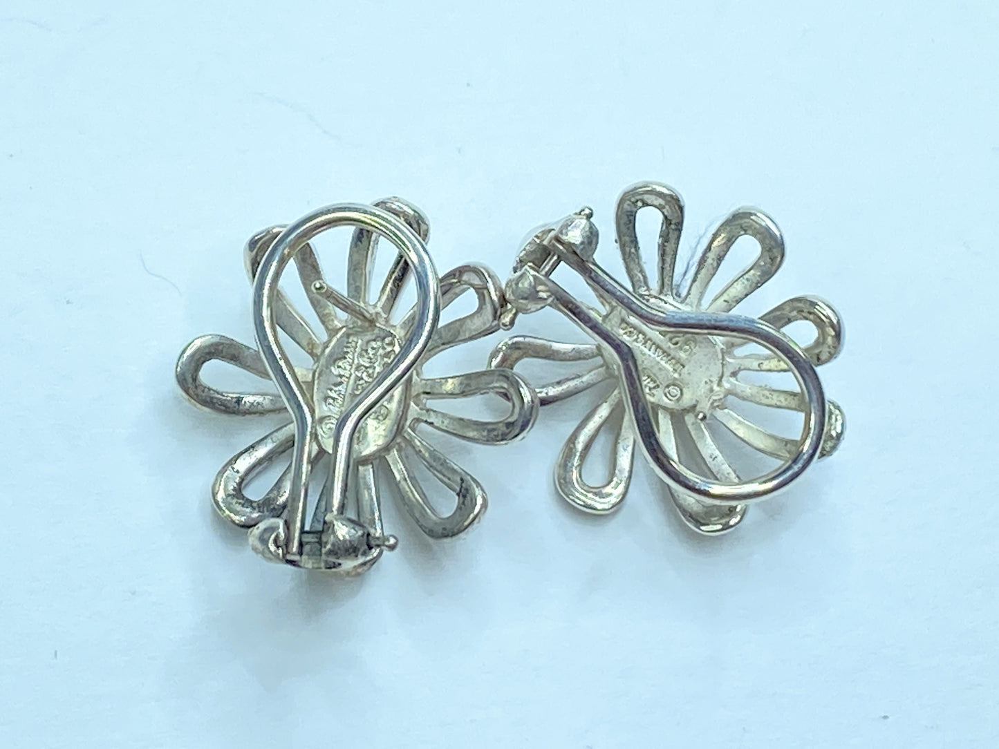 Tiffany Co Picasso Daisy 925 Silver 18Kt Gold Earrings Post & Omega JR1102