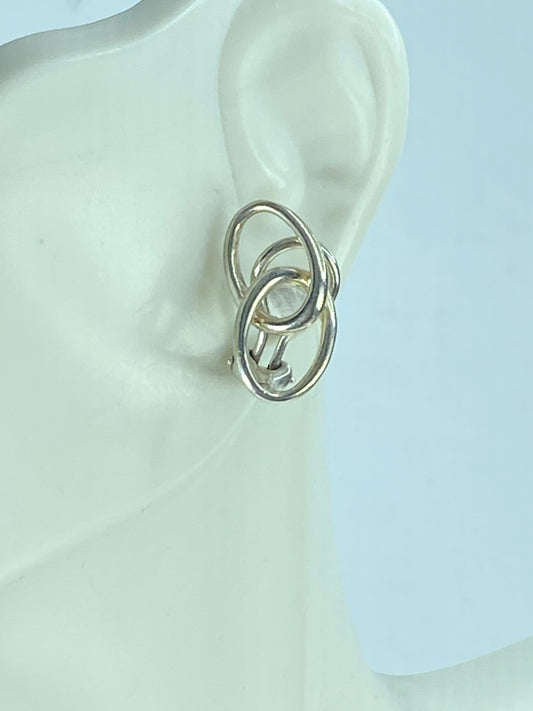 Tiffany & Co. Elsa Peretti lined Loop Earrings sterling Silver hardware JR641