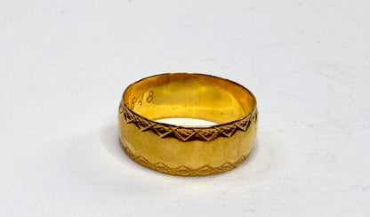 Antique Birmingham 22K Gold Engraved Band Ring 8mm Size 9 JR1193