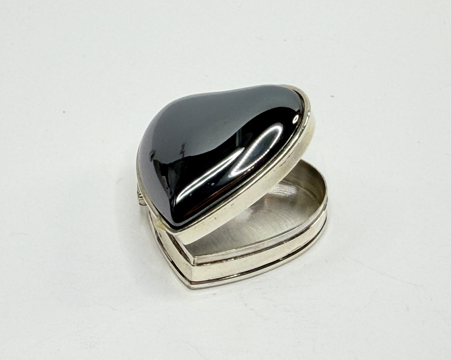 Sterling Silver Hematite Heart Shaped Hinged Trinket pill Box 26.8g SS183
