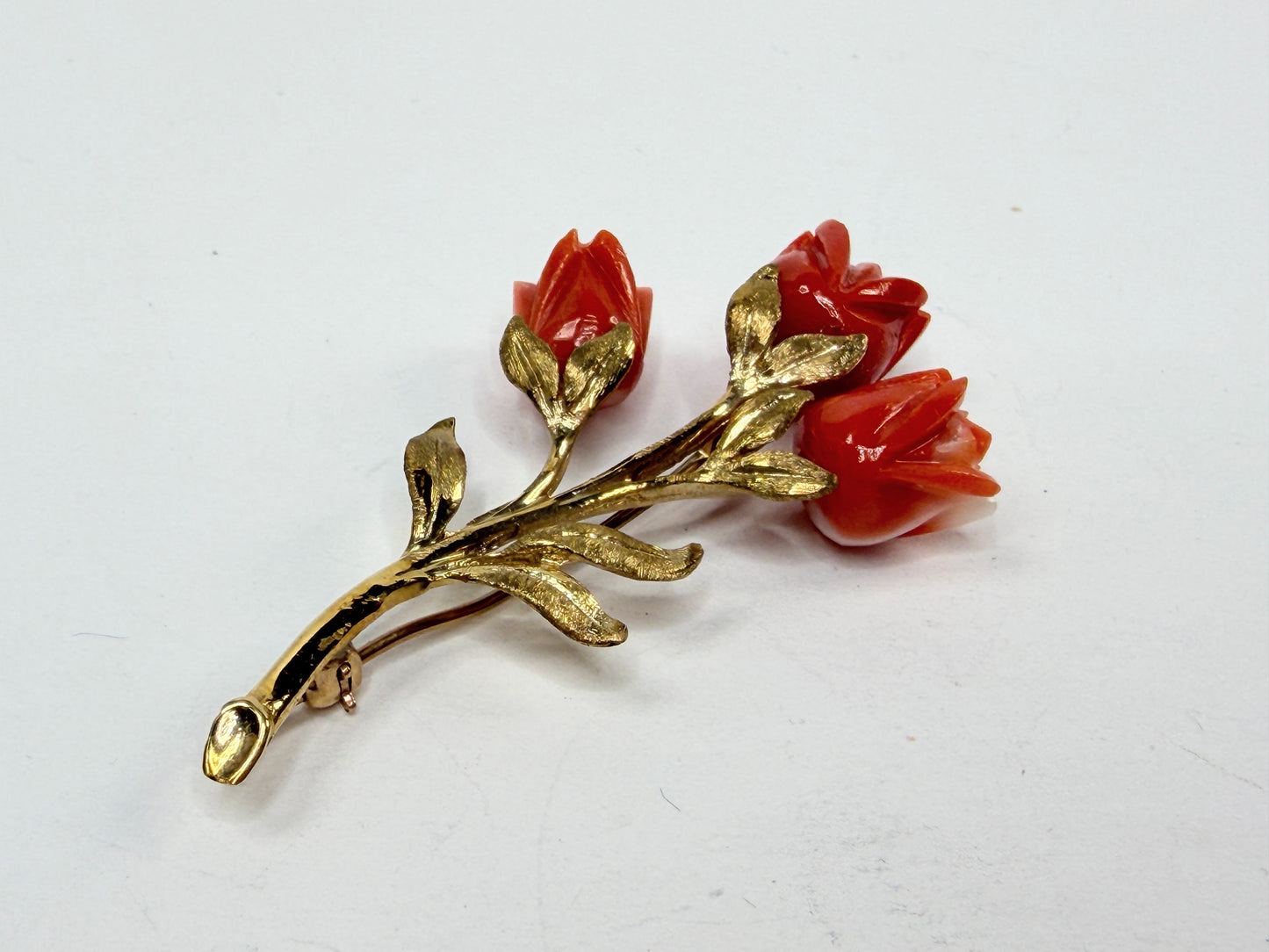 Early 20th Century 14K Gold Carved Coral Rose Floral Brooch Pin JR1195