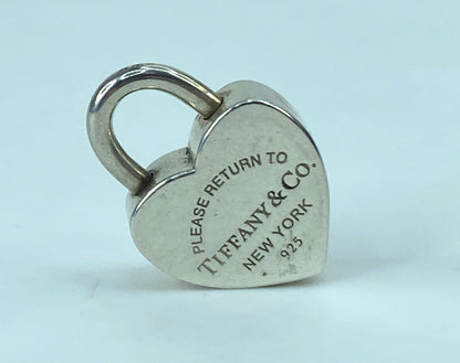 Tiffany & Co. Heart Lock Twist & Pull Pendant in sterling silver 8.3g JR640