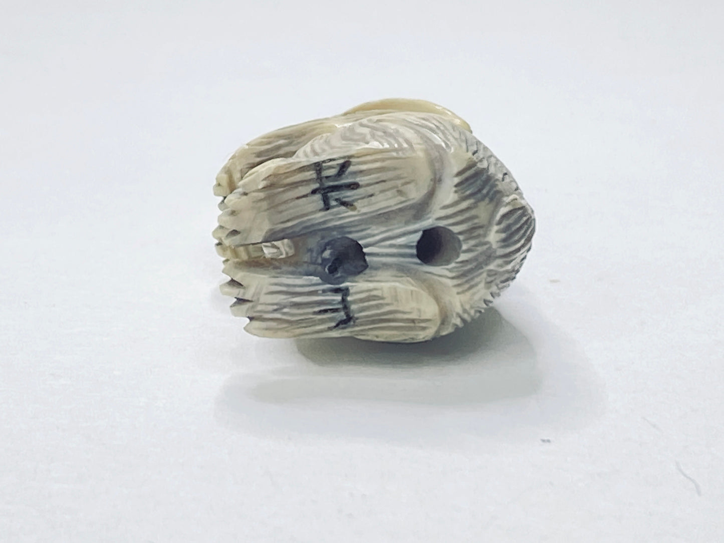 rly-Century Japanese Handcarved Resin Rabbit Netsuke Signed Miniature A672