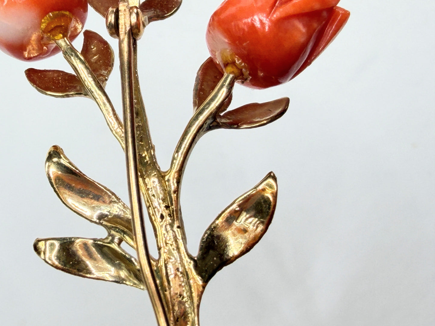 Early 20th Century 14K Gold Carved Coral Rose Floral Brooch Pin JR1195