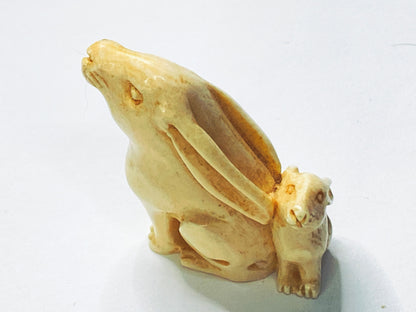 Vintage Netsuke Bunny & Baby Miniature, Hand Carved Resin, 1950–60s Signed A673