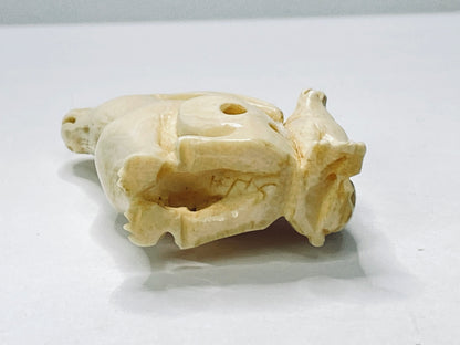 Vintage Netsuke Bunny & Baby Miniature, Hand Carved Resin, 1950–60s Signed A673