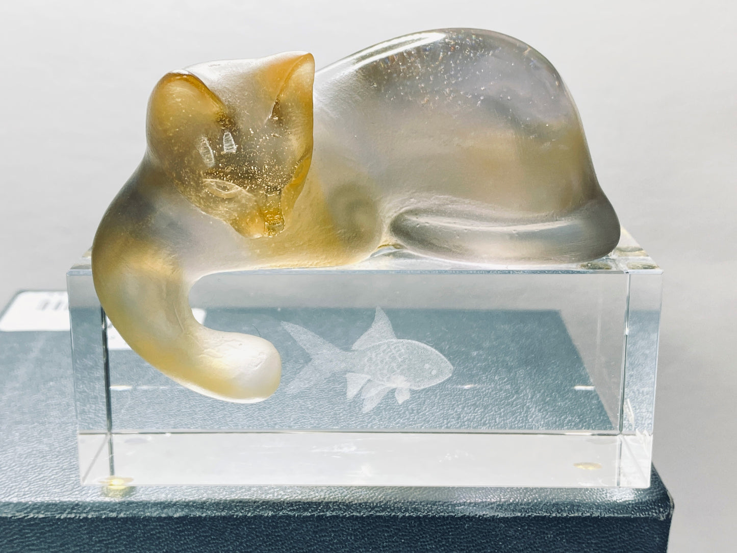 Daum France Petit Chat Sur Socle Pate de Verre Signed Cat Figurine w/ Box A674