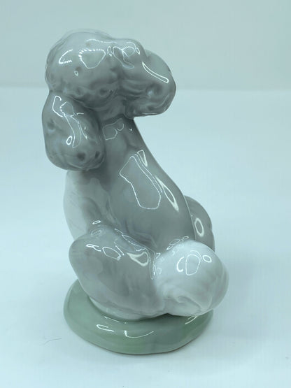 Lladro Porcelain 7685 “A Friend for Life “ Poodle Dog Figurine A233