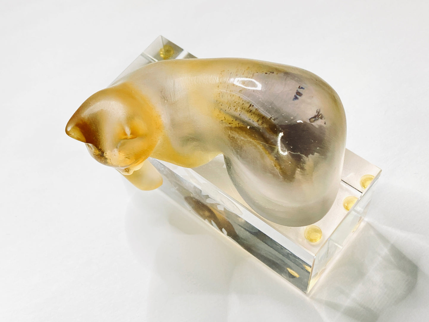 Daum France Petit Chat Sur Socle Pate de Verre Signed Cat Figurine w/ Box A674