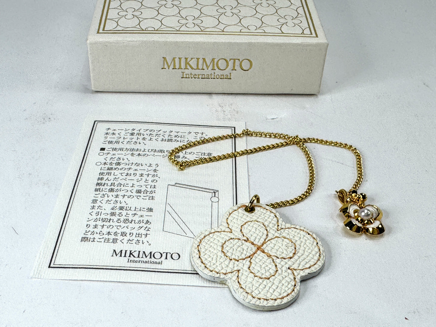 Vintage Mikimoto International Pearl Flower Bookmark Gold Tone Boxed GS851