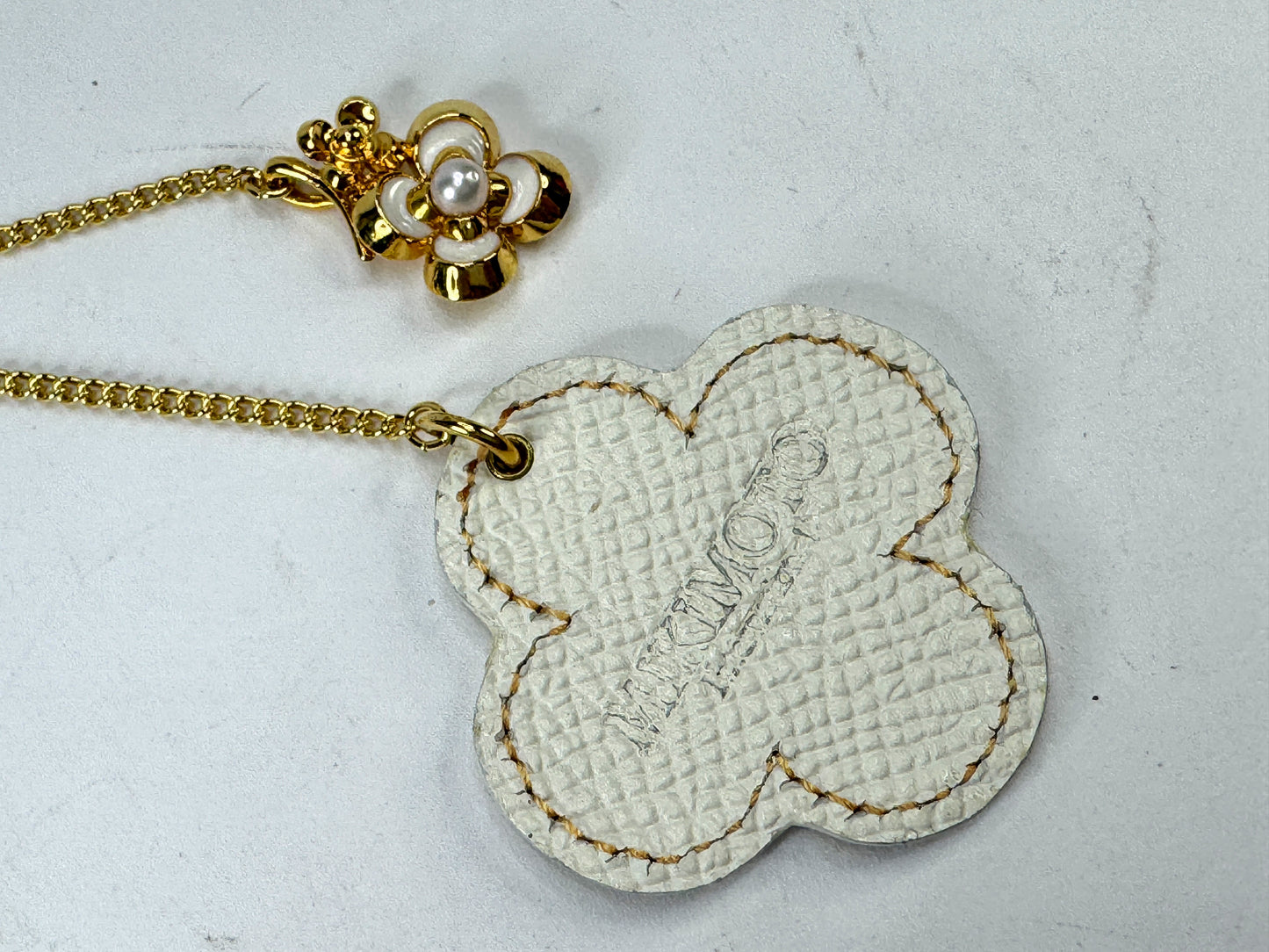 Vintage Mikimoto International Pearl Flower Bookmark Gold Tone Boxed GS851