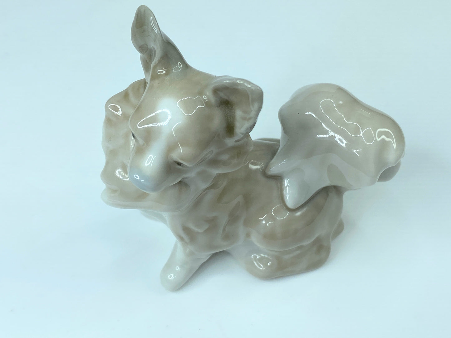 Lladro 4749 Gray small Papillon Dog porcelain figurine 3" A235