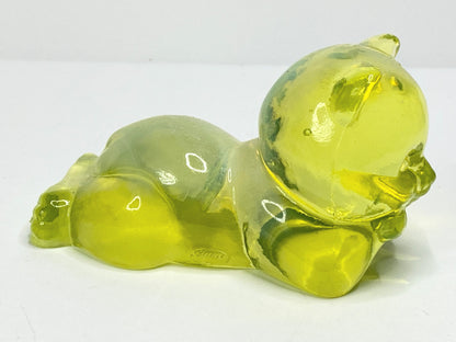 Fenton Vaseline Glass Bear Figurine Uranium Glows Under UV Light Perfect A676
