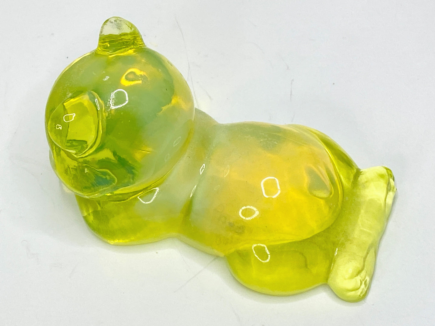 Fenton Vaseline Glass Bear Figurine Uranium Glows Under UV Light Perfect A676
