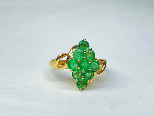 14K Gold Emerald Cluster Ring Size 7 Fine Jewelry 4g, size 7 JR1119