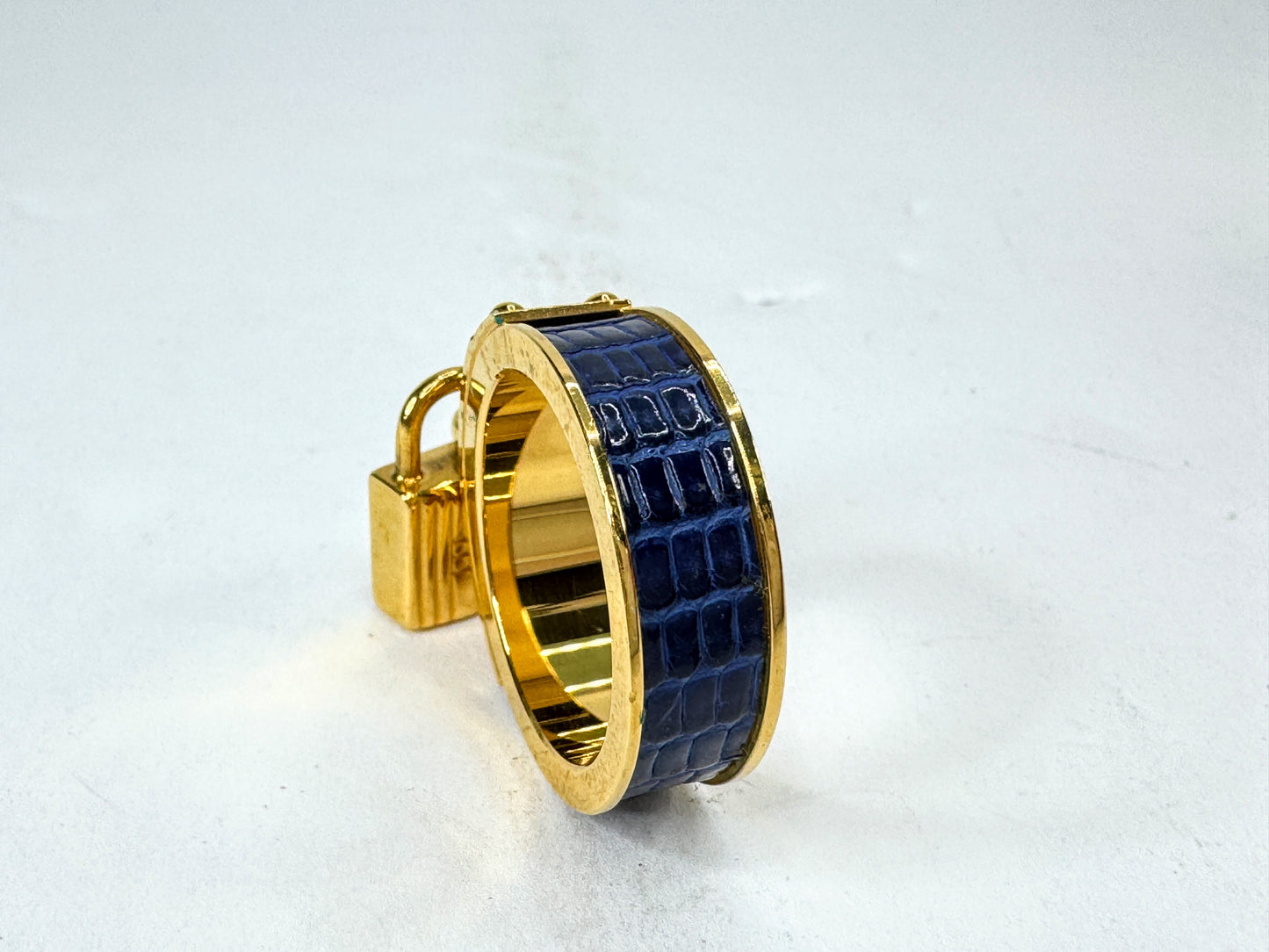 Vintage Hermès Kelly Cadenas Blue Lizard Leather Gold-Plated Scarf Ring GS858