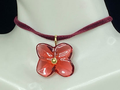 Exquisite Baccarat 18k Red Crystal Hortensia Pendant velvet cord