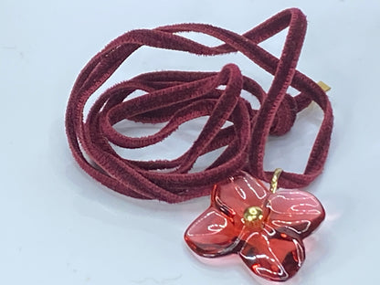 Exquisite Baccarat 18k Red Crystal Hortensia Pendant velvet cord