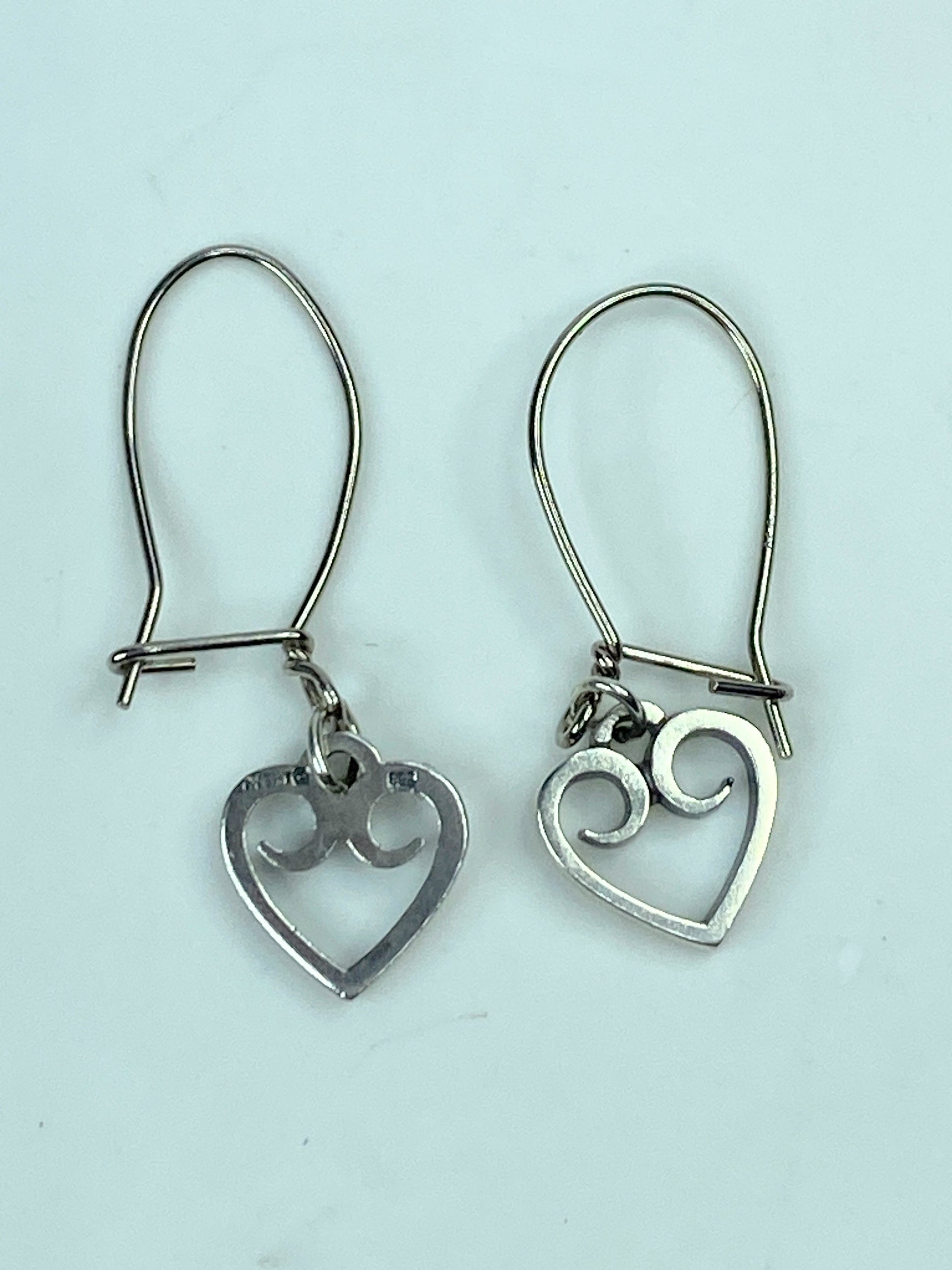 Heart Shaped James Avery Retired Dangle Earrings 925 Sterling Scrolled JR647