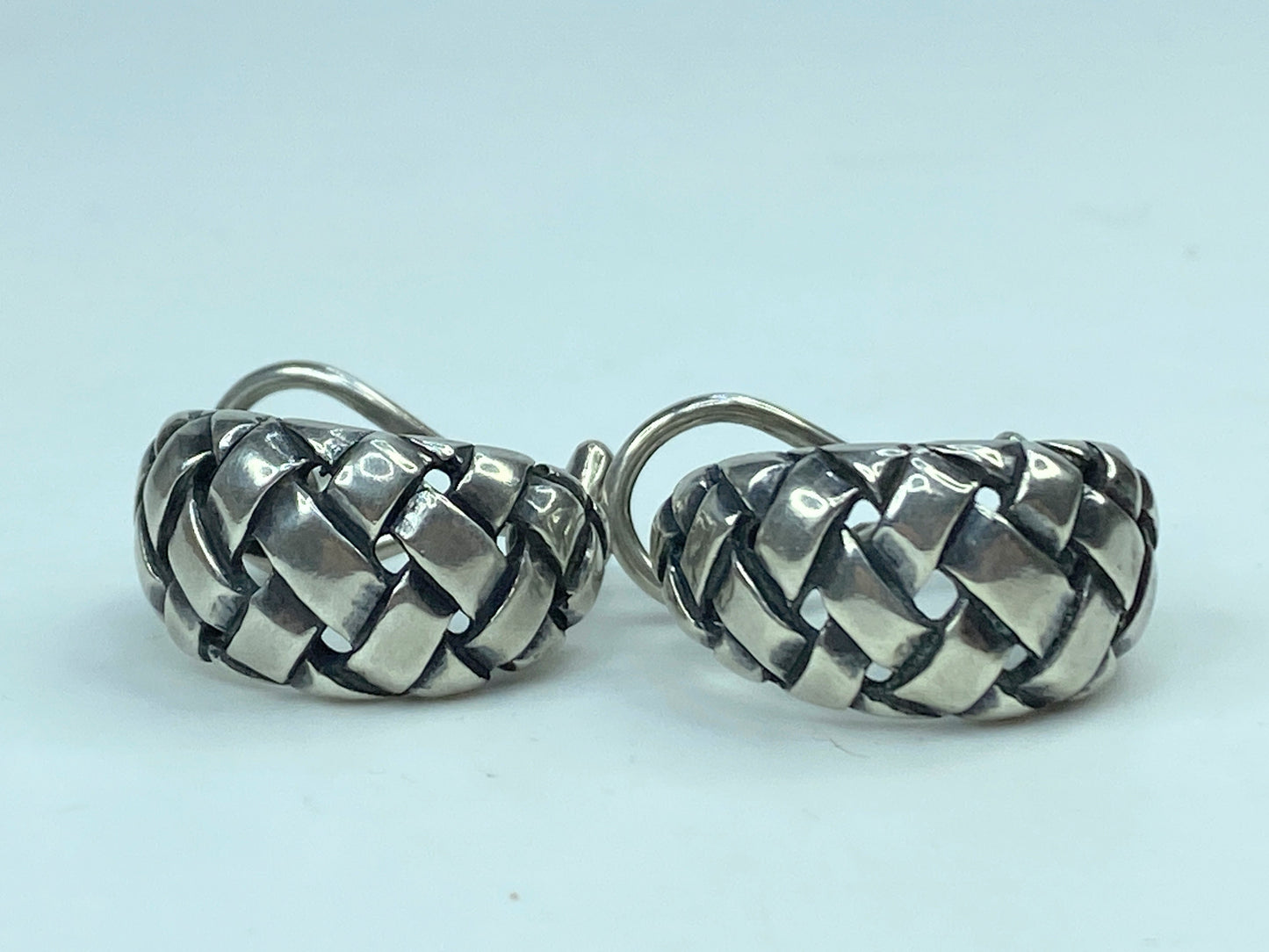 Retired James Avery French Clip Basket Weave Hoop Earrings Sterling Silver JR648