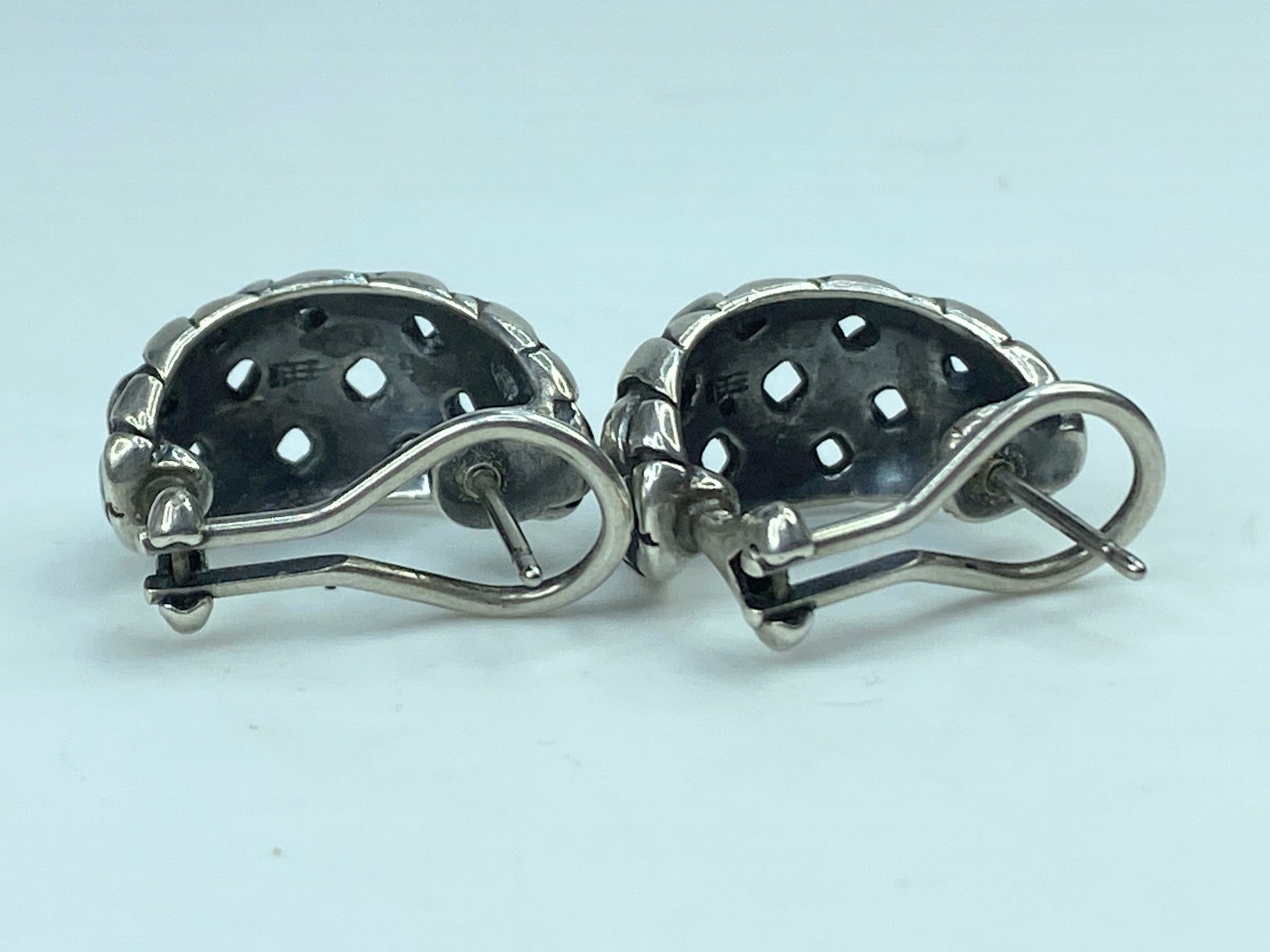 Retired James Avery French Clip Basket Weave Hoop Earrings Sterling Silver JR648