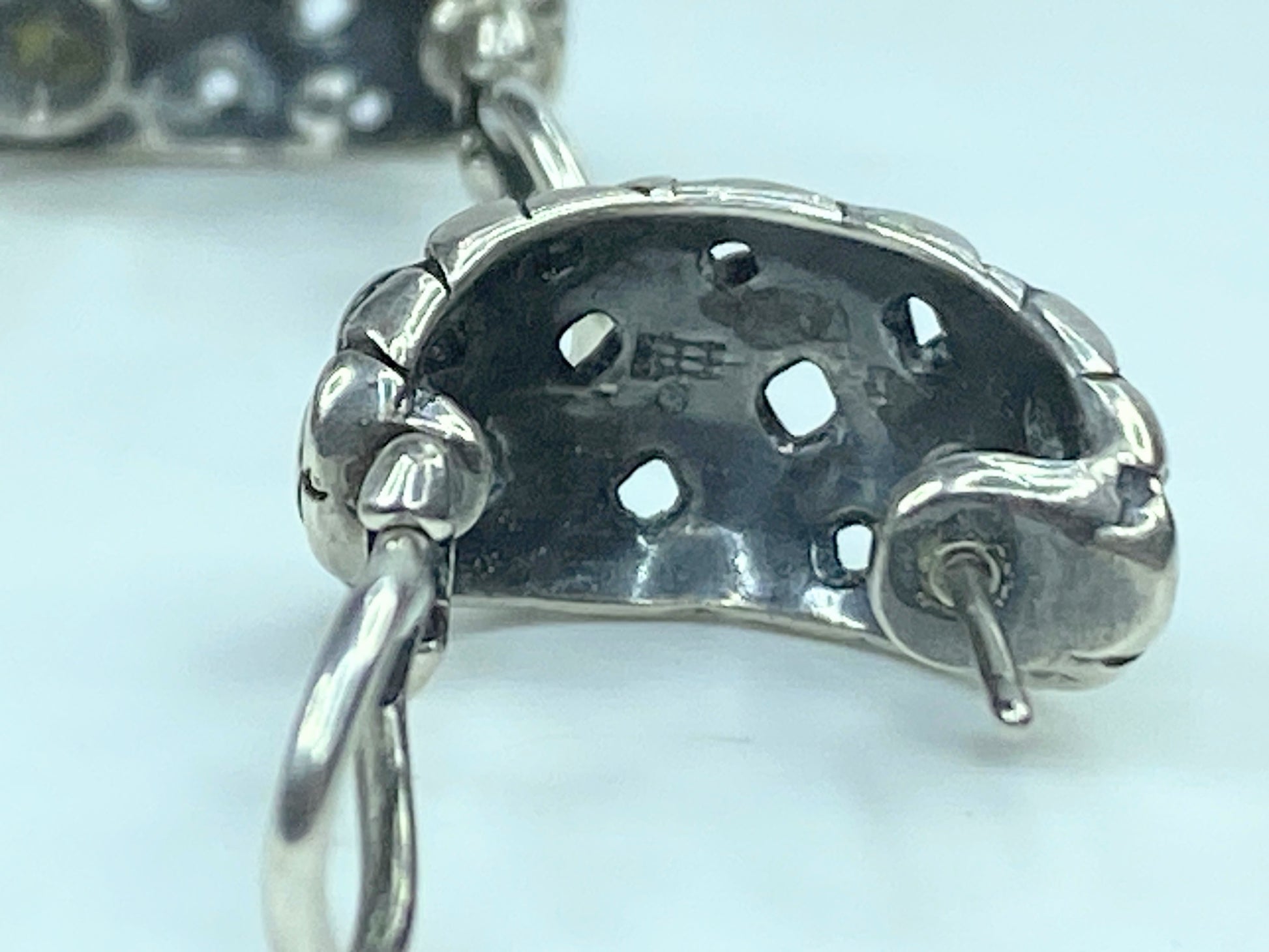 Retired James Avery French Clip Basket Weave Hoop Earrings Sterling Silver JR648