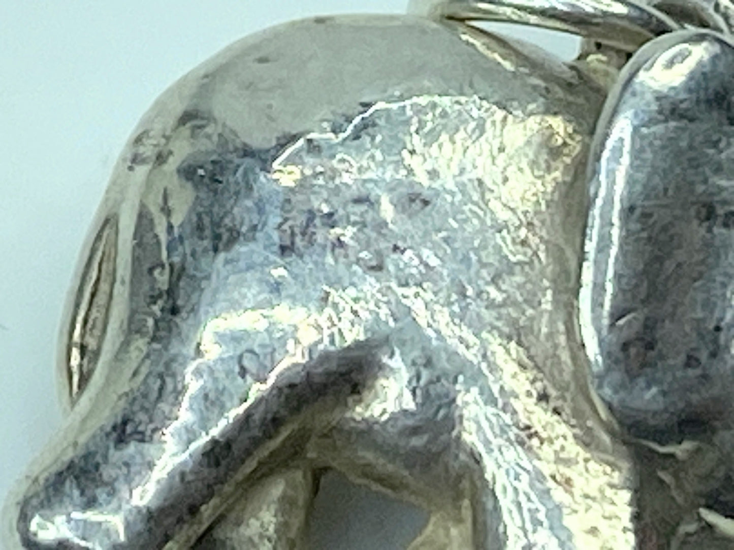 James Avery Elephant Sterling Silver Pendant (Hallmark worn out) 7.9g JR650