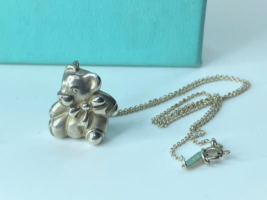 Tiffany & Co. Sterling Silver Teddy Bear with Ribbon Bow Necklace Pouch JR164