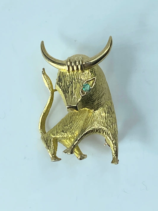 Dan Frere 14K gold textured Satin Bull Emerald eye brooch 9.2g JR161